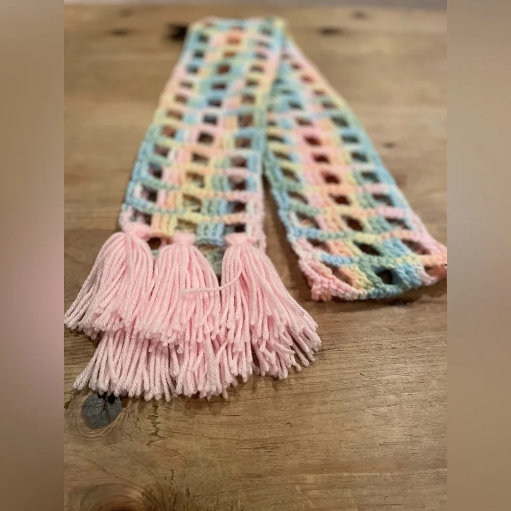 NWT hand knitted baby girl scarf pink yellow pastels blue green pink fringe OS
